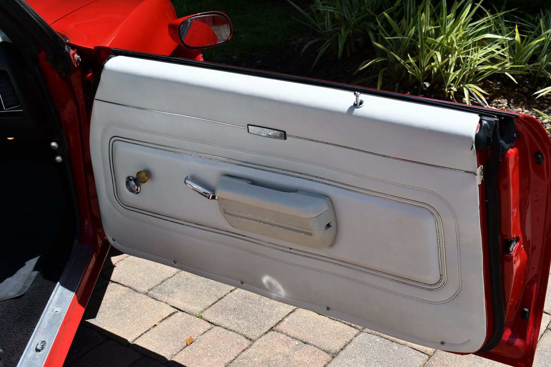 Car Image 8